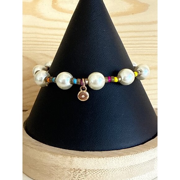 Beaded Bracelet With Faux Pearls & Multicolored Beads - Picture 1 of 3